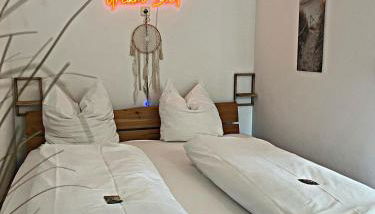 Wohnung IDA ruhig, modern mit Parkplatz bei RW und VS - Foto 2