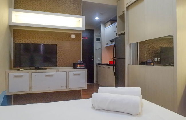 Trendy and Tidy Studio Room at Puri Mas Apartment - Foto 17