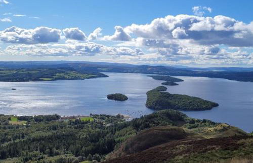 Spacious 2 bedroom house on the edge of Balloch - Photo 28