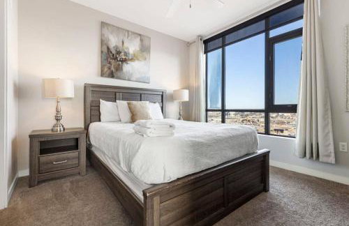 Luxurious Downtown Corner Views 2 bed 2bath 61 - Foto 9