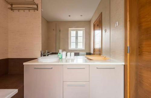 Tower of Belém Premium Apartments A, B & C - Photo 13