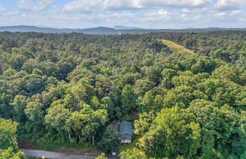 Pet-Friendly Pickens Vacation Rental with Fire Pit - Foto 41