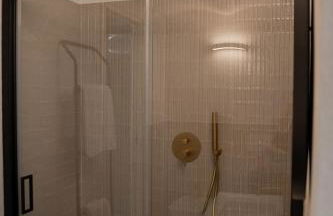 3 Bedrooms Old Town Secret Gem with Private Garden - Foto 5