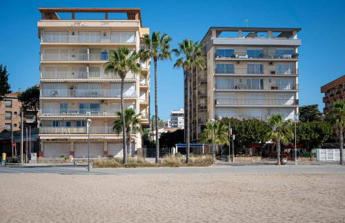 AT059 Reformed & Beach Views, Airco, WiFi - Foto 19