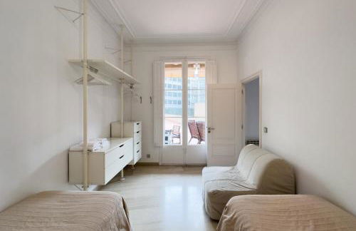 ApartEasy - Passeig de Gracia - Photo 6