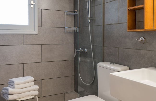 CHROMA Lodge Rafina - Foto 54