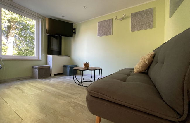 Prime 2Br Apt Next to Train Station - Foto 9