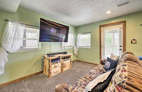 Strawberry Plains Cabin Private Pond and Game Room! - Foto 24