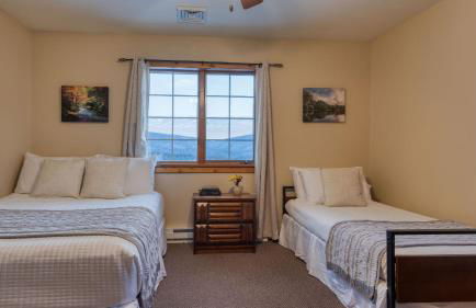 Scenic Catskills Retreat • Pool Hot Tub Game Room Lake Views Mountainview Estate by AvantStay - Foto 33