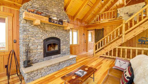 Nordic Style Lodge with Deck on 80 Acres in Arlee - Foto 4