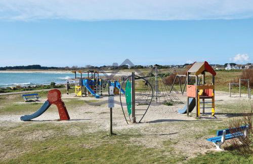 LocaLise - M3A La Maison du pêcheur au Guilvinec - Chambres vue mer - A 20m de la mer située à la pointe de Men Meur - Tout à pied, plage, port, centre, commerces, marché - Wifi inclus - Linge de lit inclus - Jardin clos - En option , ménage et serviettes - Foto 40