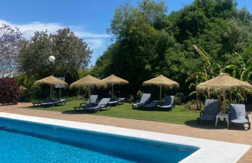 Fabuloso y amplio Duplex en Urb Jardines de Sotogrande - Foto 66