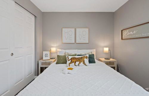 Chic Kirkland Home Overlooking Windsor Vista Park - Photo 25