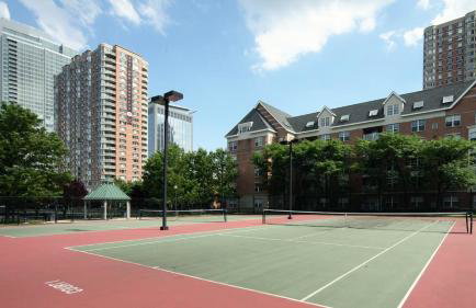 Newport 1 BR w Work Setup by Anyplace - 11747 - Foto 53