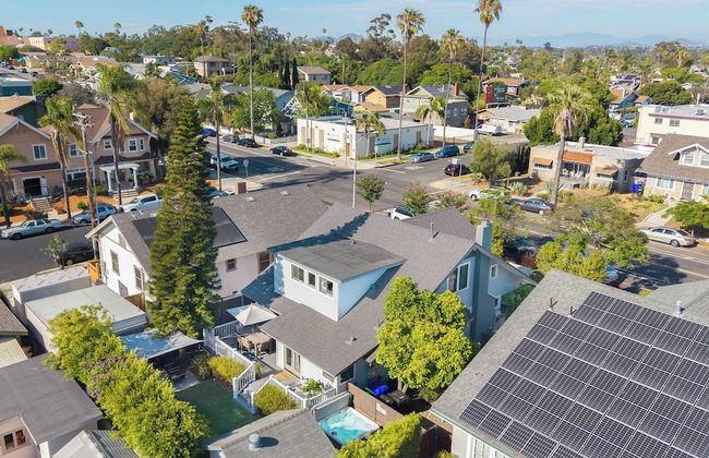 Luxe Backyard Oasis w/ Hot Tub Chic Design South Park Sanctuary - Foto 38