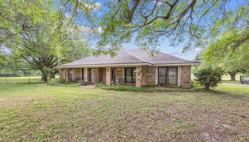 Cajun Stays Cozy 3BR Ranch Near Lafayette with WiFi and Parking - Foto 2