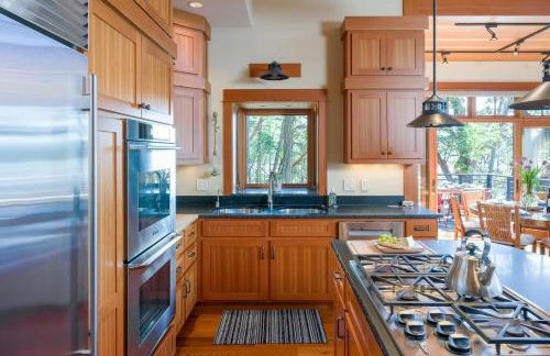 Hook's Nest-Magnificent Waterfront Luxury Home - Foto 21