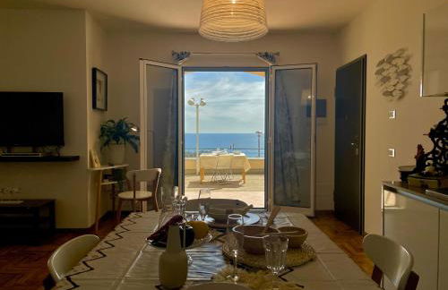 La finestra sul mare con Wi-Fi, A/C & Free Parking - Foto 12