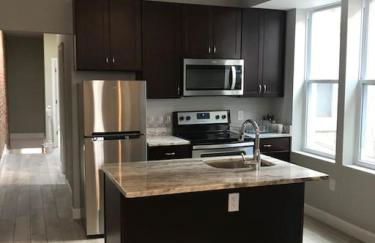 HOME AWAY HOME - Chic 2 BR Capitol Hill DC - Photo 1