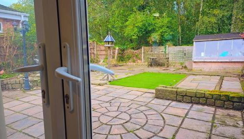 Modern luxury 3-bedroom guesthouse in Wigan - Foto 5, Garden