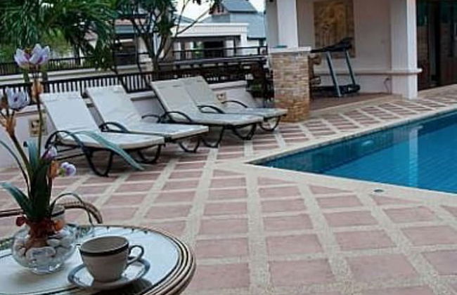 4 Bedroom Private Bali Style Villa HH1 - Photo 29