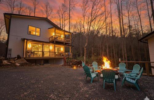 Creek side Mountain Perfect for Families ,We are just 5 to 7 minutes from the entrance of Pisgah Forest, where you ll find many rivers and waterfalls - Foto 11