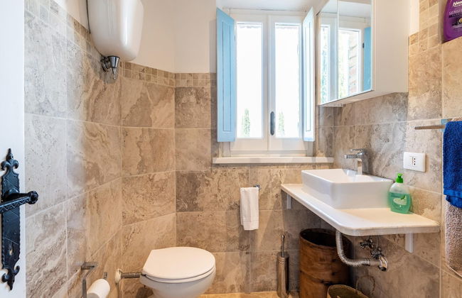 Pet-friendly Umbria Villa - Photo 37