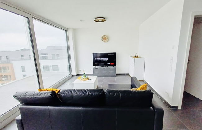 New 2 bedrooms Penthouse in Center - Photo 8