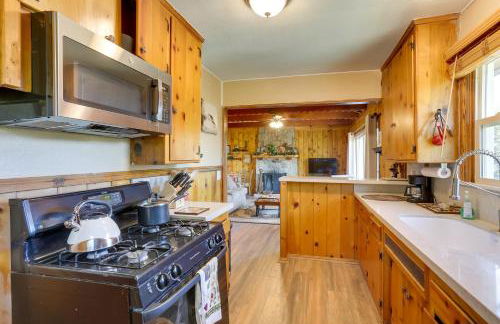 Crestline Cabin Close to Lake Arrowhead and Skiing - Foto 10