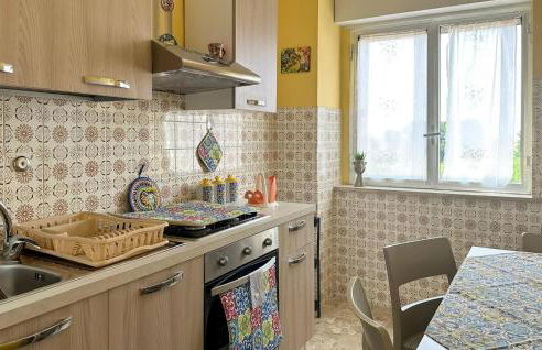 2 Bedroom Beautiful Home In Torrenova - Foto 10