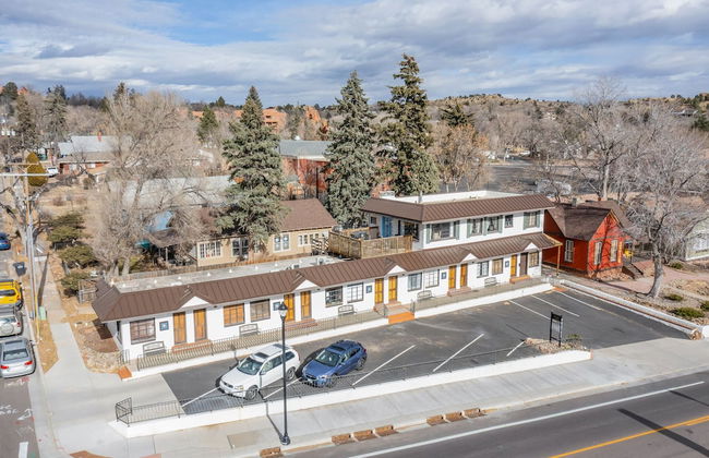 1BD Mnt View Suitehikingdogs Welcome! - Photo 17