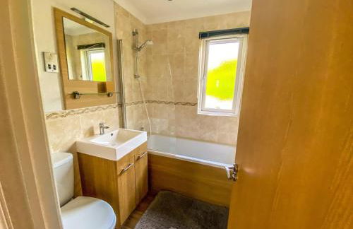 3-Bedroom Lodge- Pet Friendly- Hot Tub - Foto 18