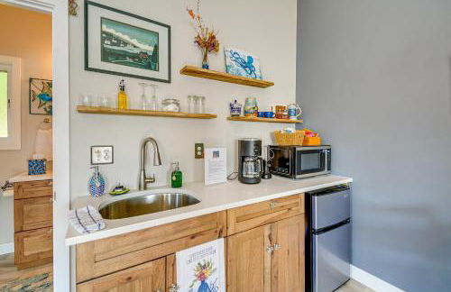 Bremerton Studio with Bay View Beach Access! - Foto 14