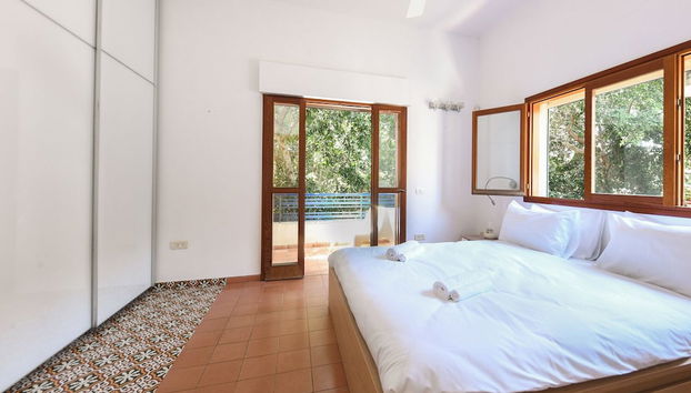 Spacious 3BR Penthouse w Rooftop - Foto 4, Habitación