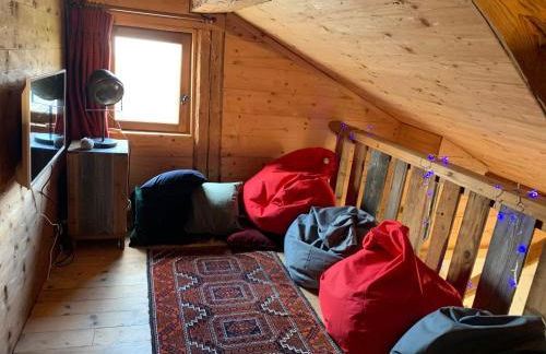 Savoyard Farmhouse - Sleeps 14 Garden & Parking - Foto 20