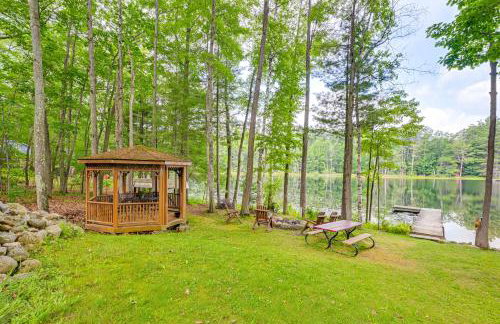 Lakefront Home with Private Beach in Rhinelander! - Foto 25