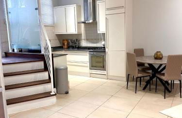 Camden Modern 2BR Apartment, Minutes to Tube & City Central - Foto 9
