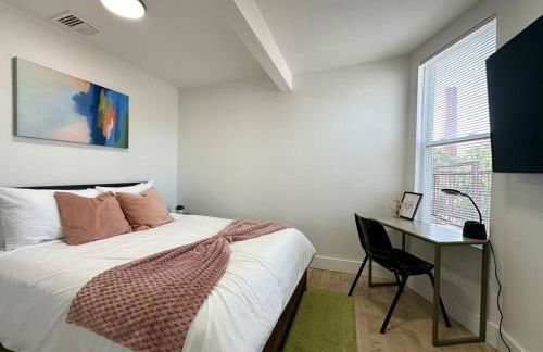 Comfy NJ 2BR Close to Airport, Dream Mall & NYC - Foto 1