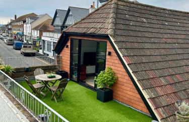 Modern, centrally located, beach view flat - Foto 17