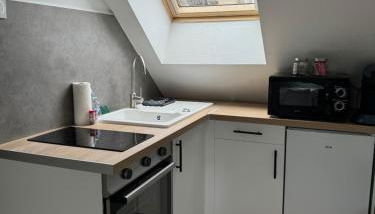 Studio 3ème étage - Centre-ville - Local vélos disponible - Foto 4, stove