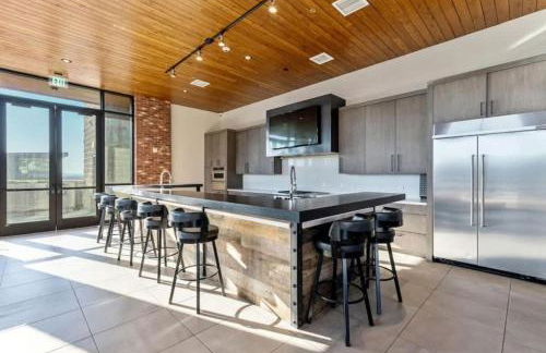 1 min Delta - Salt Palace - King Bed - Gym - Parking - Foto 15