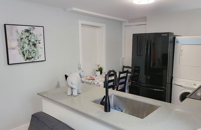 JstLikeHome - Serenity Suites - Photo 16