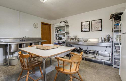 Trail Access! Up North Family Cabin Near Lake - Foto 25