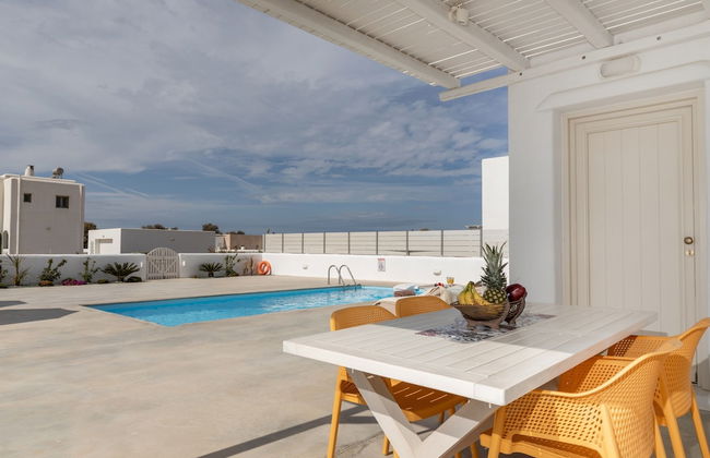 Naxian Lounge Villas - Photo 76