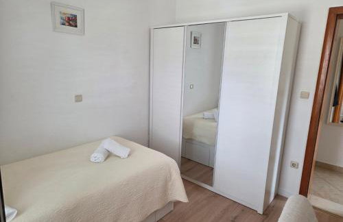 Apartman Sofia za 3 s parking blizu centra - Photo 17