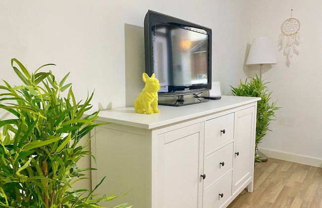 5-bed Townhouse Salford Deep Cleaned - Foto 11