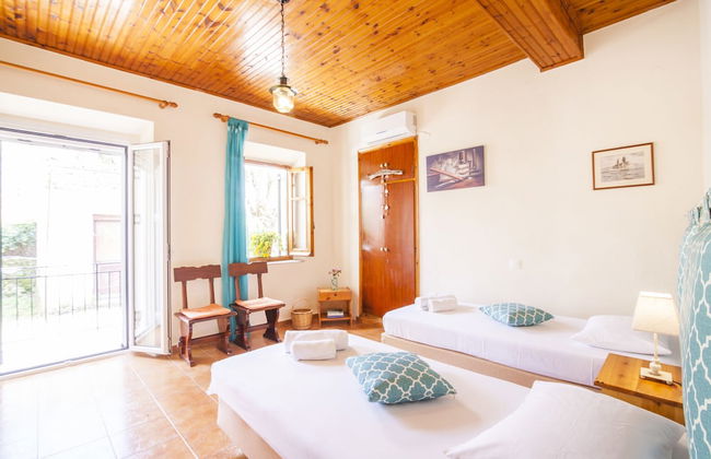 Old Barber Shop by Konnect, 1,2km from Dassia beach - Foto 2