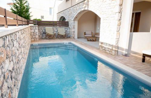 Lydia's Inn 2 - Private pool, near Xylokastro - Foto 1