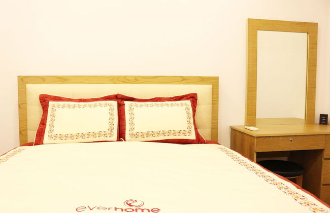 Beautiful Domain 2 Bedrooms - Photo 5