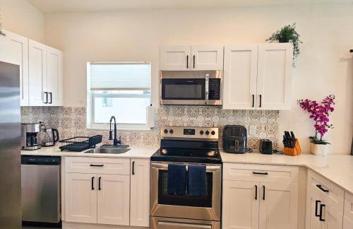 Modern 3BR Home Near Holycross Hospital - Foto 57